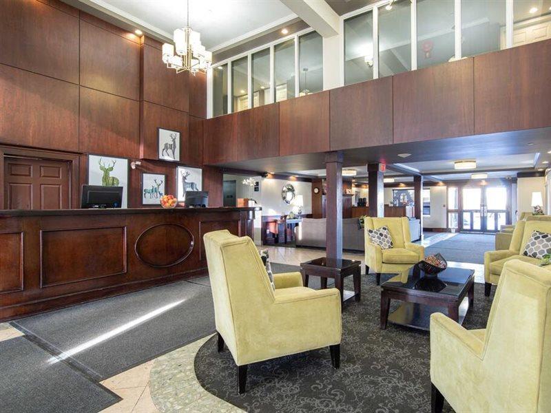 Sandman Hotel Red Deer Bagian luar foto