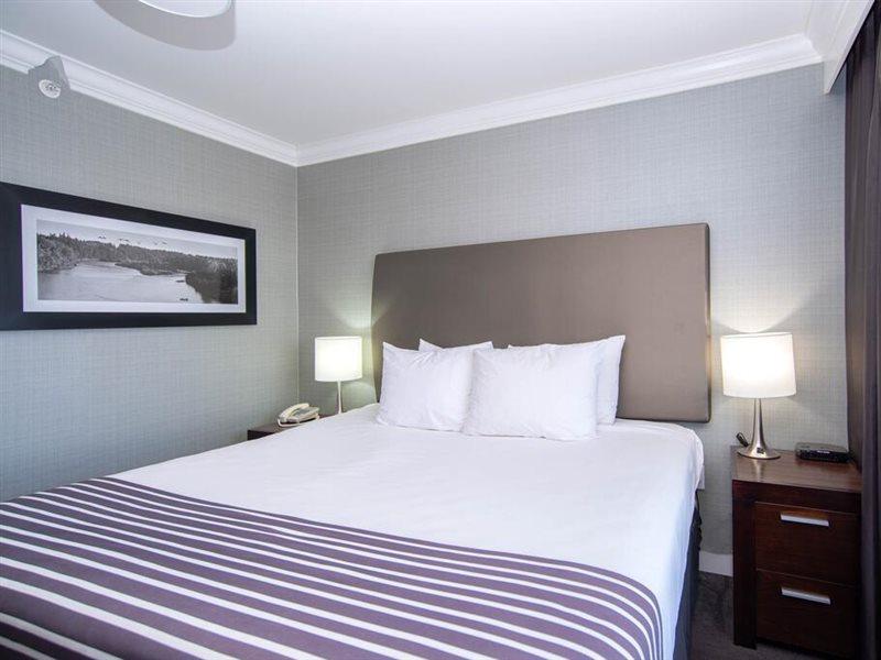 Sandman Hotel Red Deer Bagian luar foto