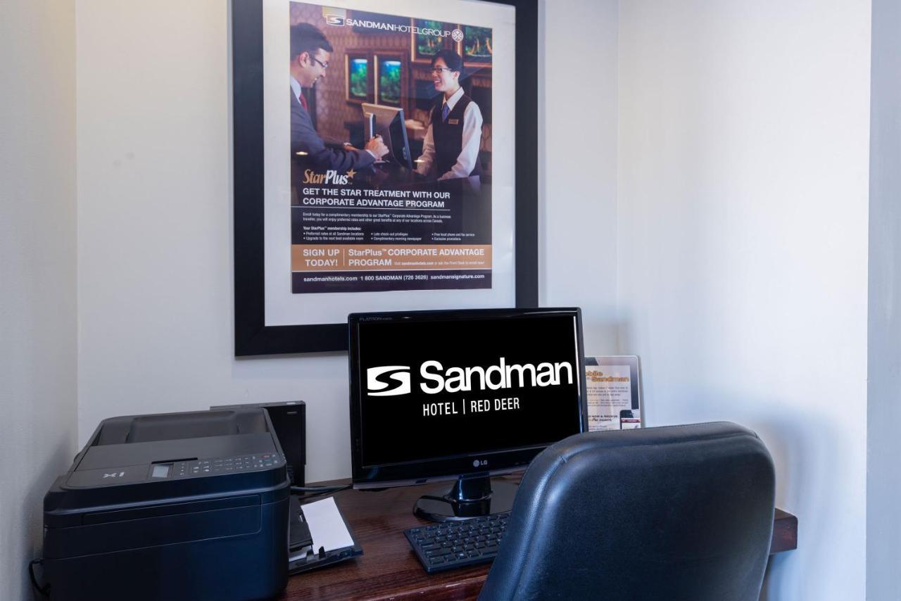 Sandman Hotel Red Deer Bagian luar foto