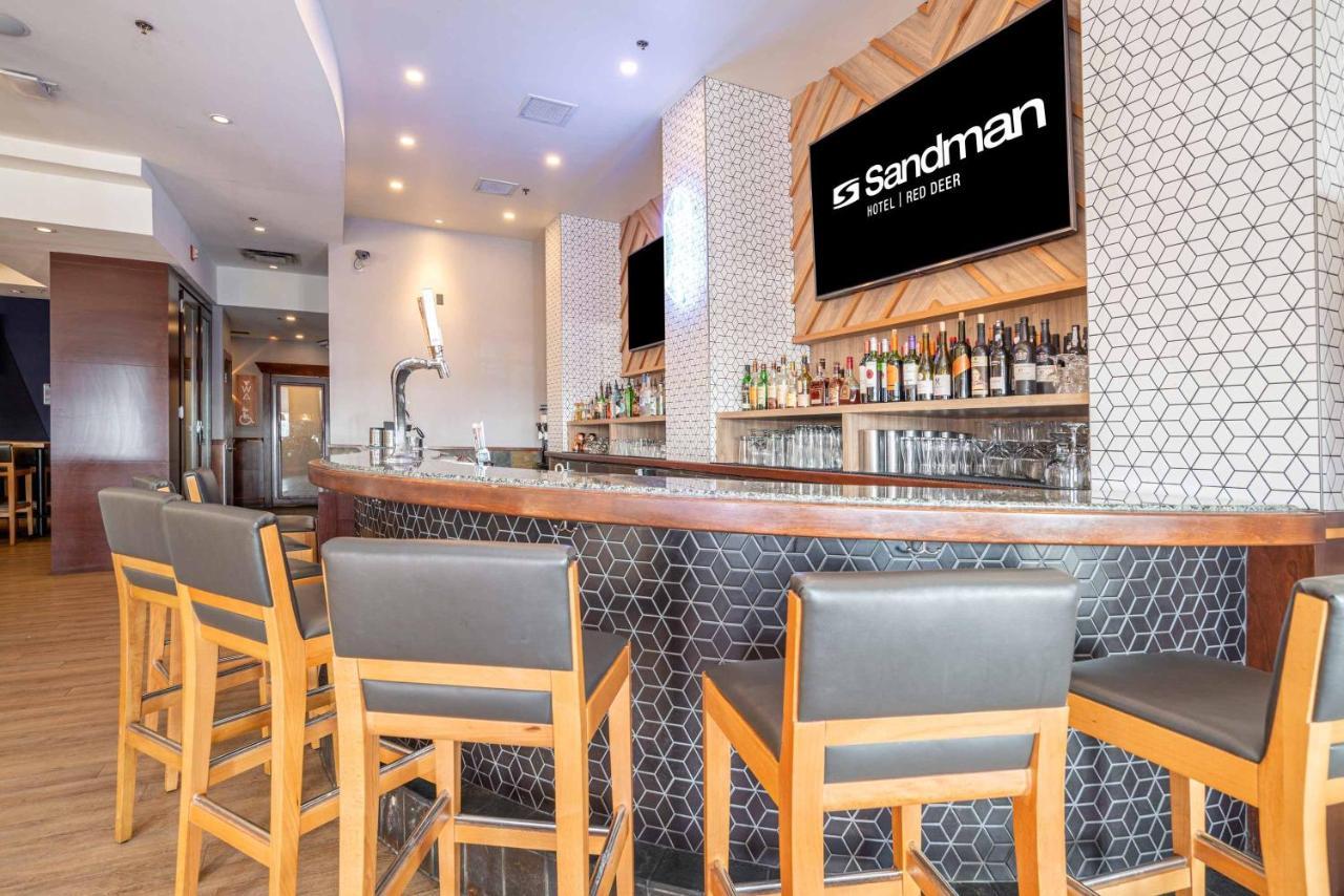 Sandman Hotel Red Deer Bagian luar foto
