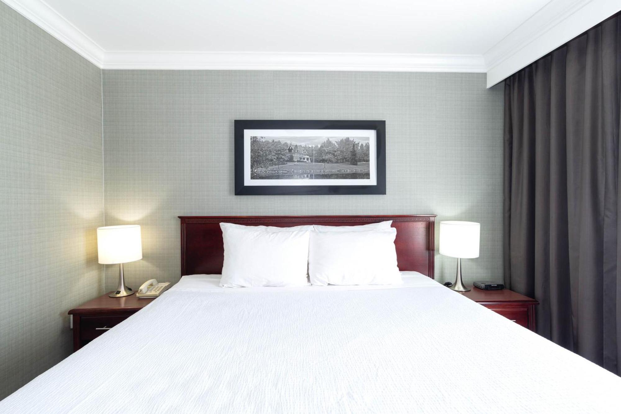 Sandman Hotel Red Deer Bagian luar foto